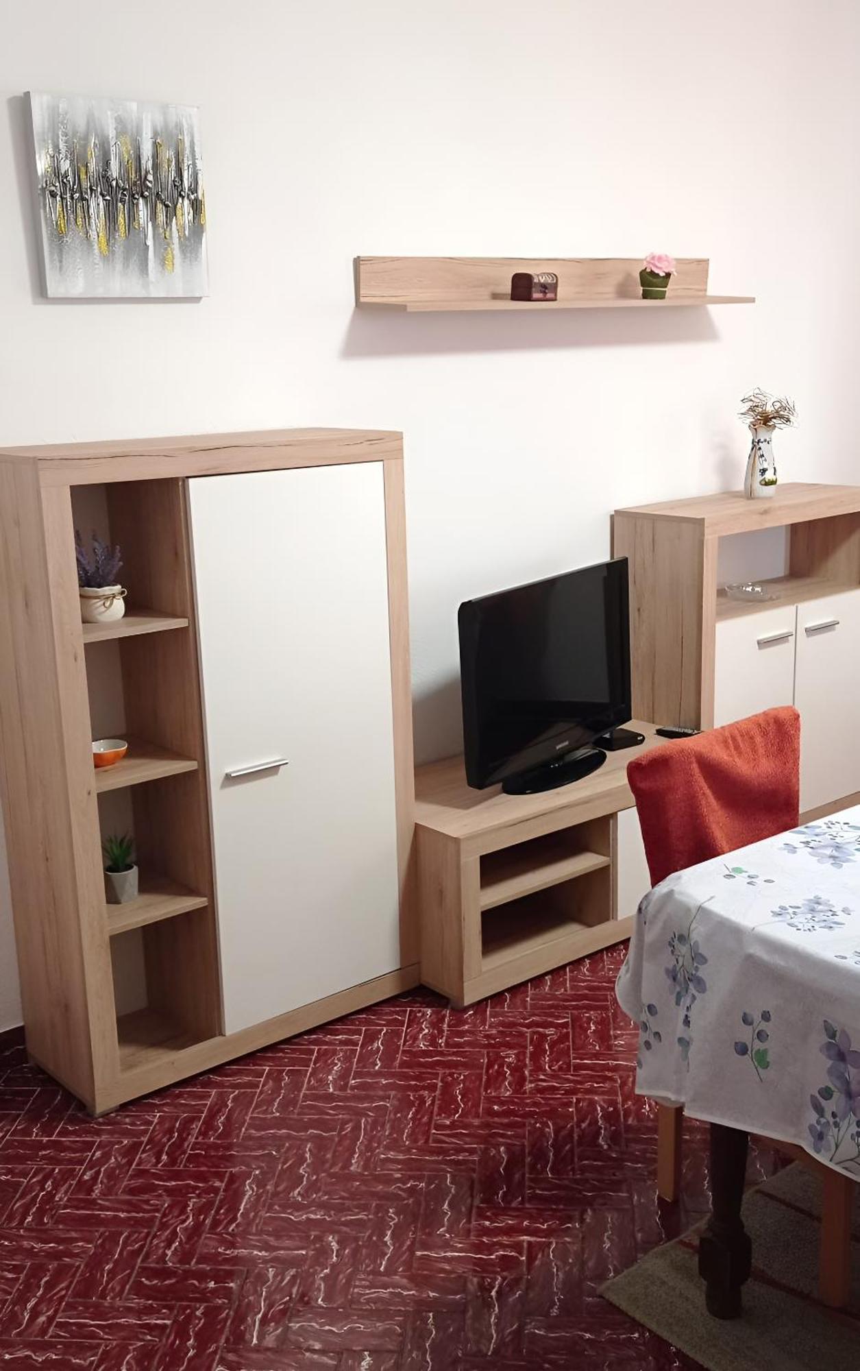 15 Apartment