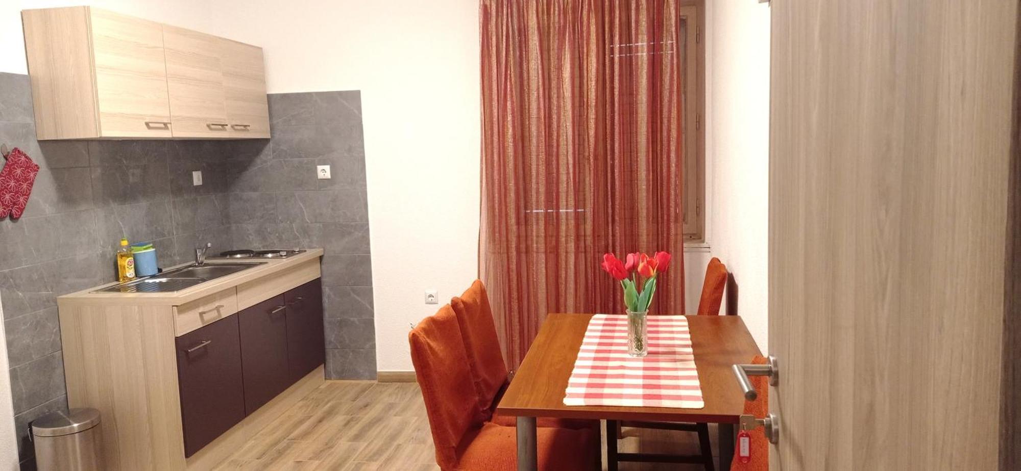 15 Apartment *