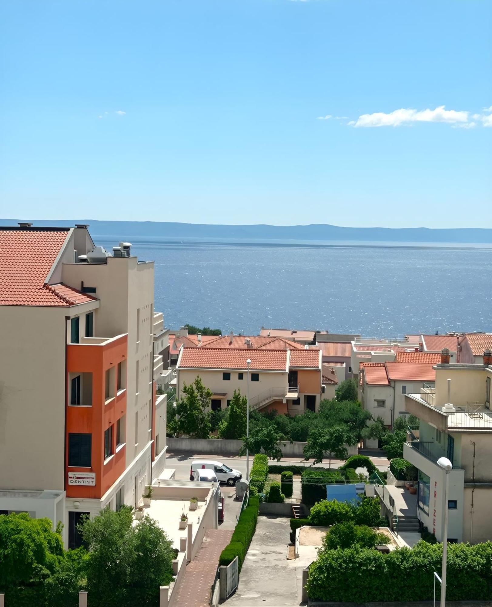 15 Apartment *